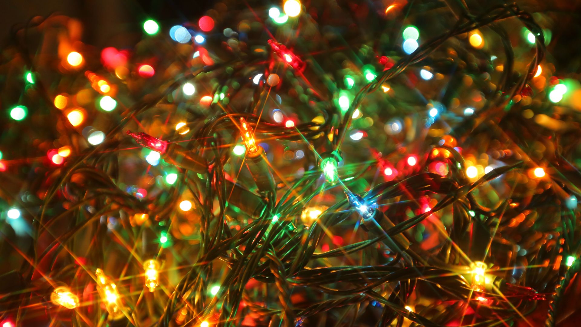 Deck the Halls, Safely: Holiday Cooking and Decorating Tips to Prevent